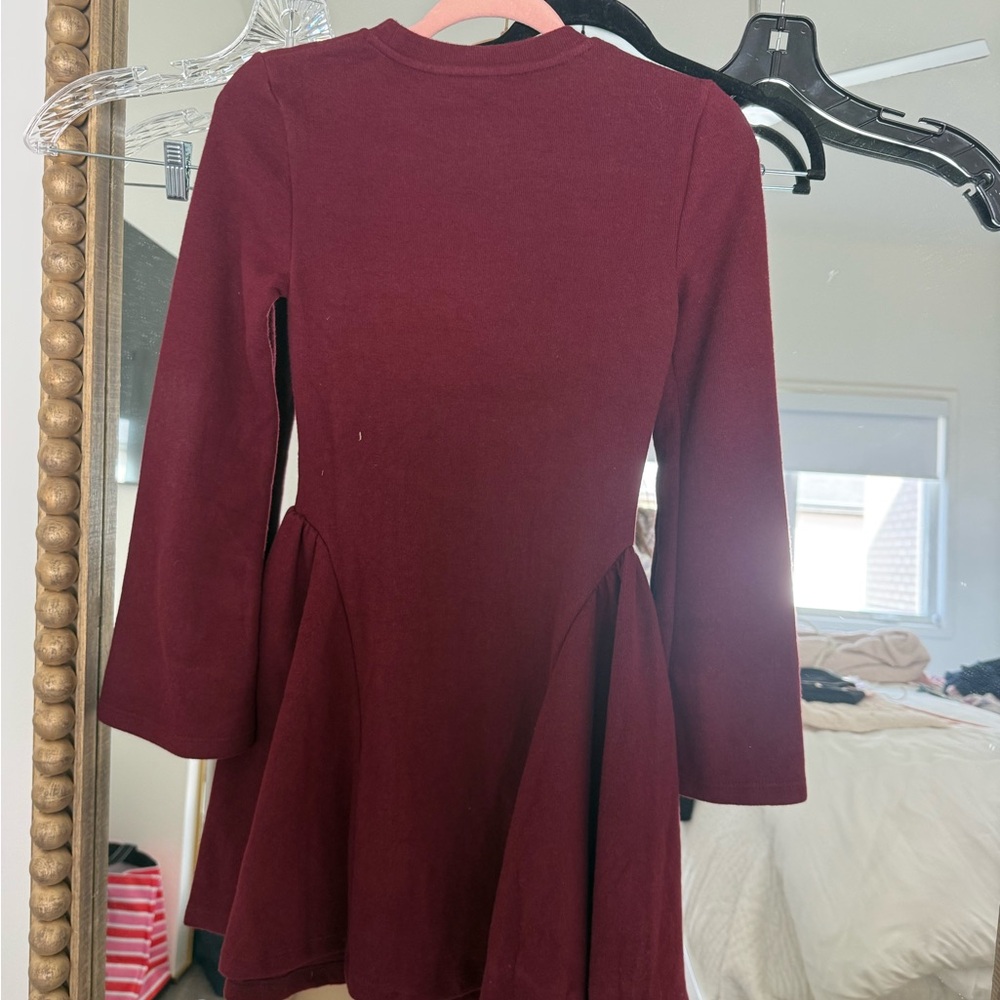 Elegant Burgundy Long Sleeve Dress - Picture 2 of 2